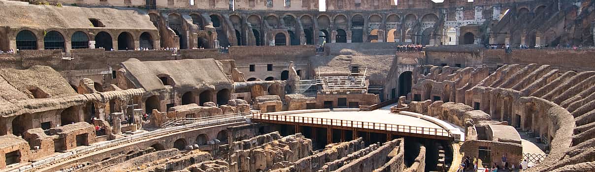 Foto 1 Kolosseum-Arena-Bodenrundfahrt mit vorrangigem Zugang zum antiken Rom