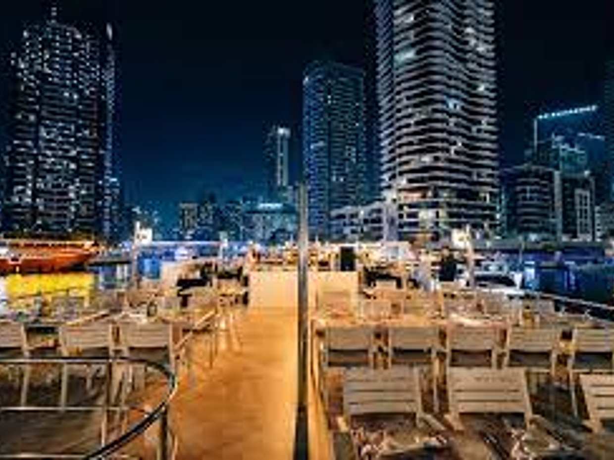 "Dubai Sea Lounge Dinner Cruise tour with Private Transfers in United Arab Emirates".
, photo 3