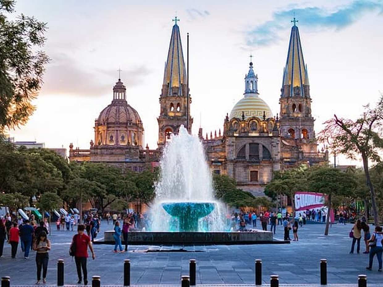 Private Transfer From Nuevo Vallarta to Guadalajara, 2 Hour Stop