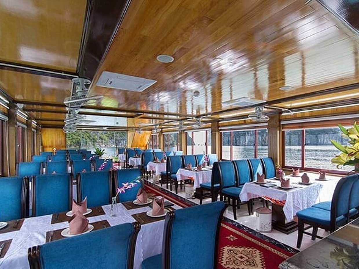 Private Transfer On Expressway & Join Deluxe Cruise in Halong Bay, photo 5