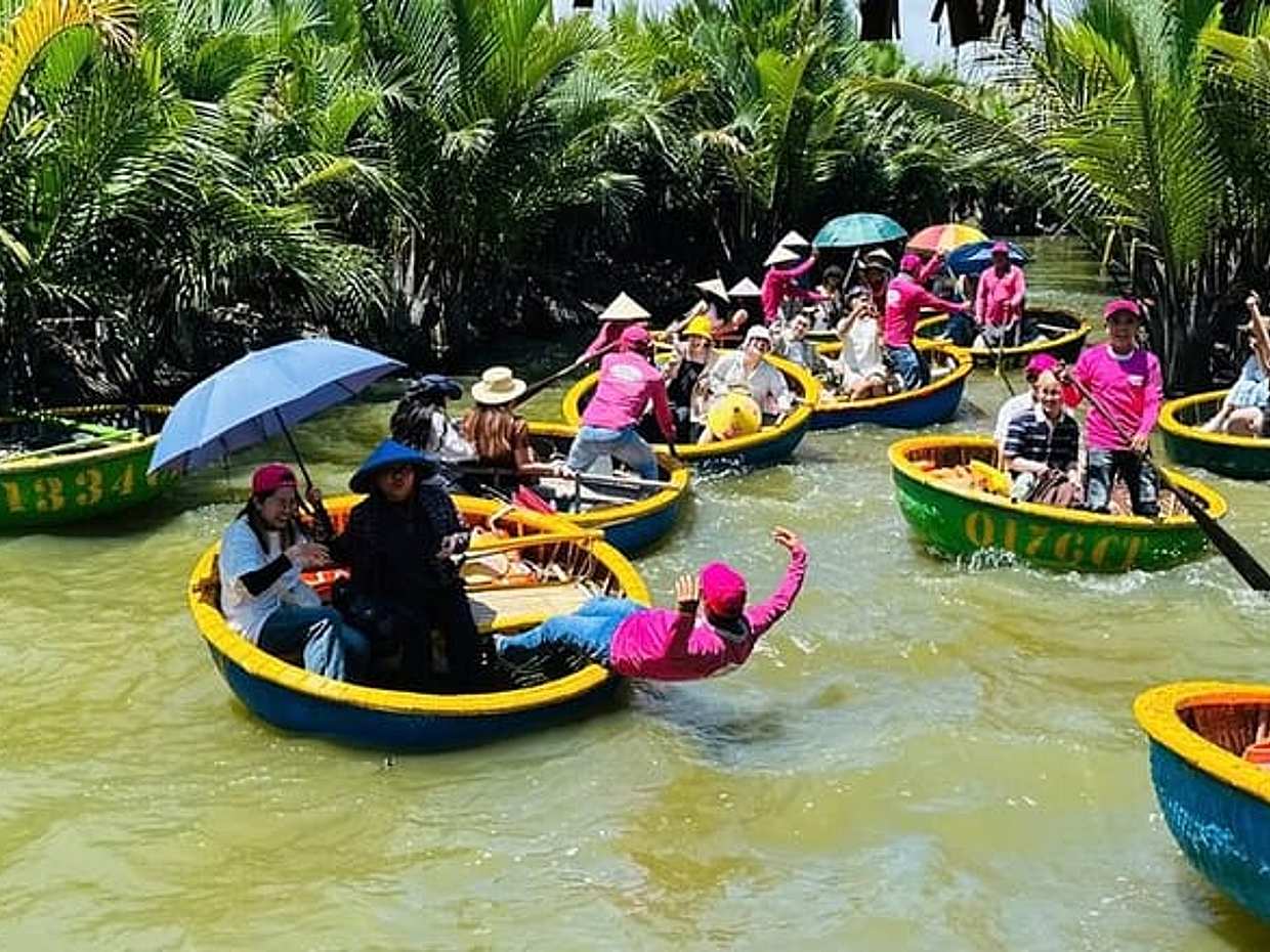 Cam Thanh Coconut Basket Boat And Cooking Class Hoi An Day Tour , Vietnam
