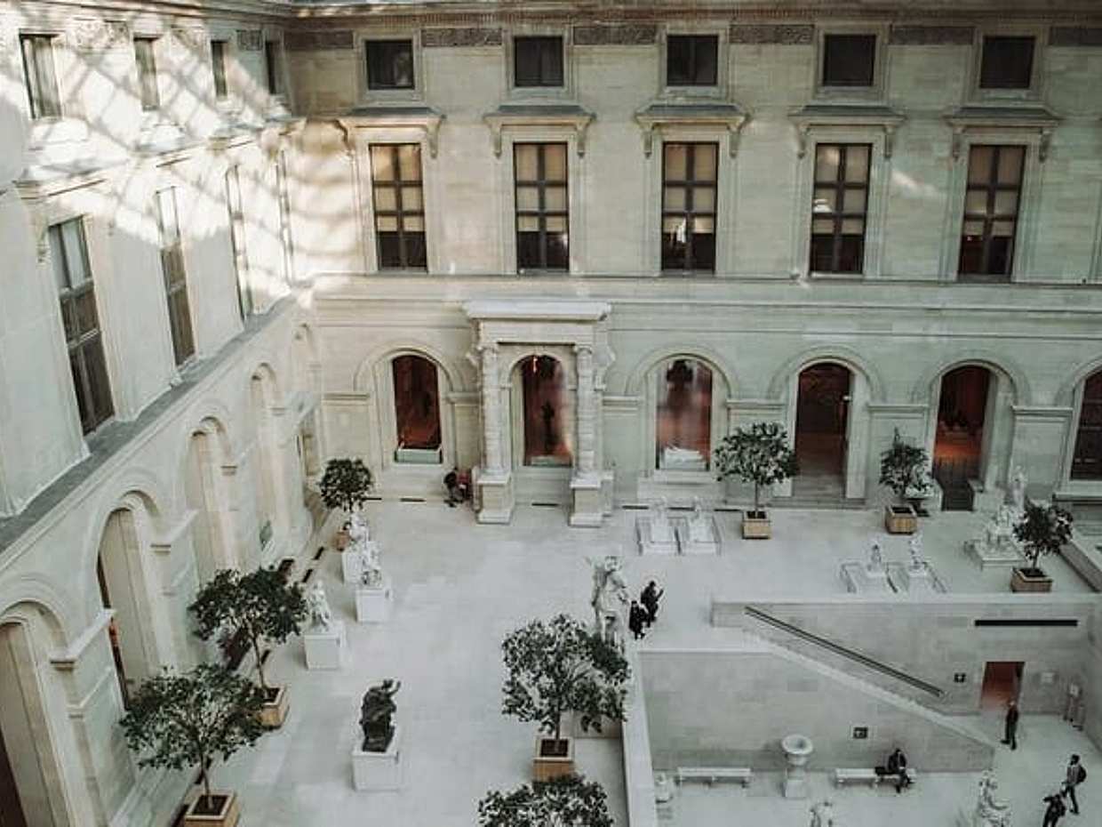 8 hours Paris Tour with Louvre Museum, Saint-Germain-des-Pres and Dinner cruise, photo 4