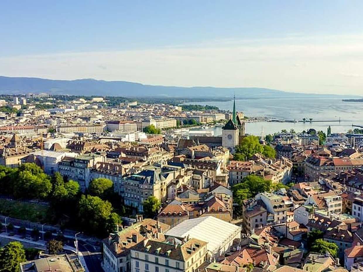 Highlights of Geneva: Dark History Quest Experience in Switzerland, Genève, photo 5
