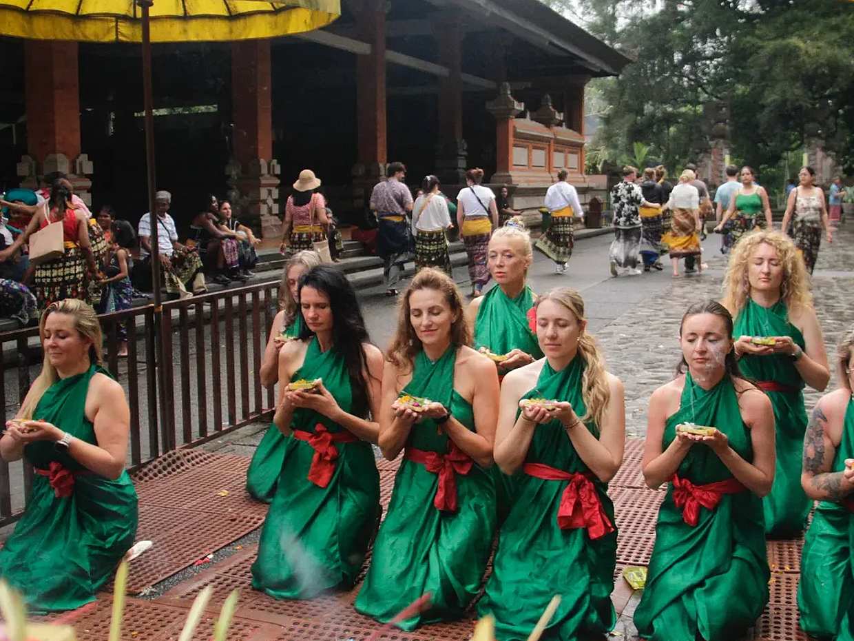 Bali Tirta Empul Tempel & Besuch der heiligen Quelle in Indonesien, photo 2