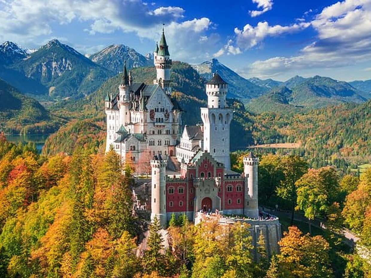 Private transfer: Zurich to Salzburg, 2h stop at Neuschwanstein, photo 2