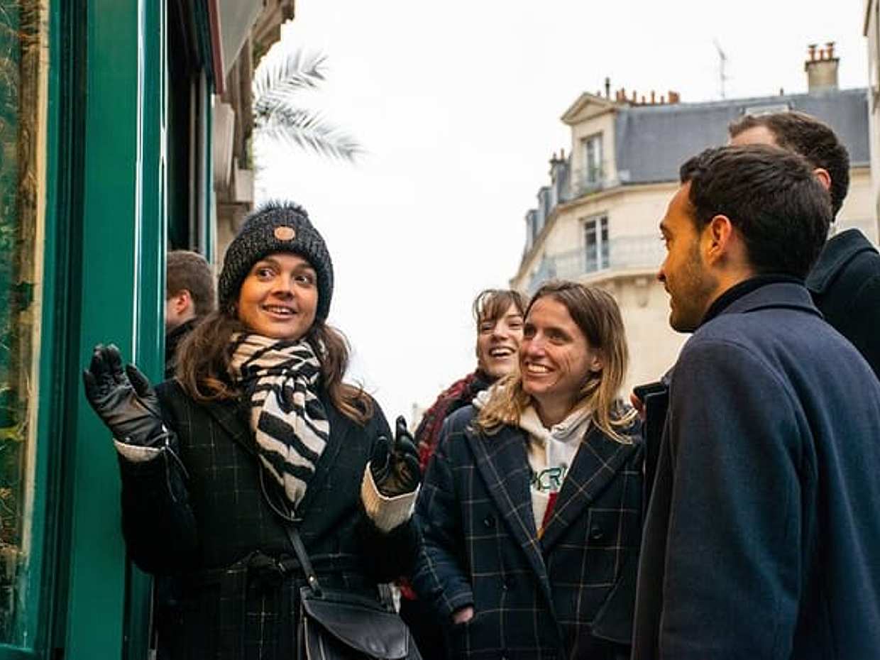 Paris Christmas Lights Small Group Walking Tour with Local Guide, photo 2