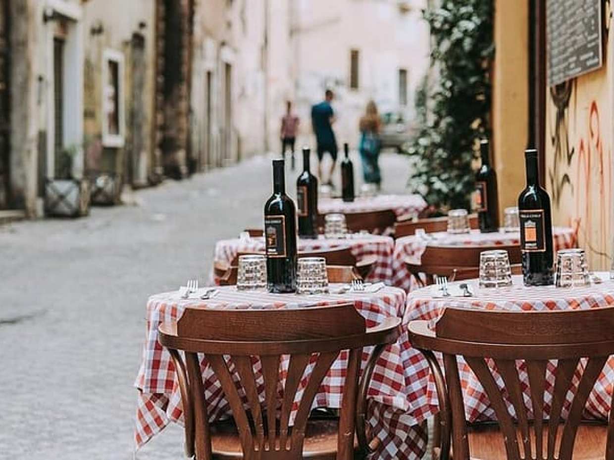 PRIVATE Full-Day Wine Experience in Chianti Classico.