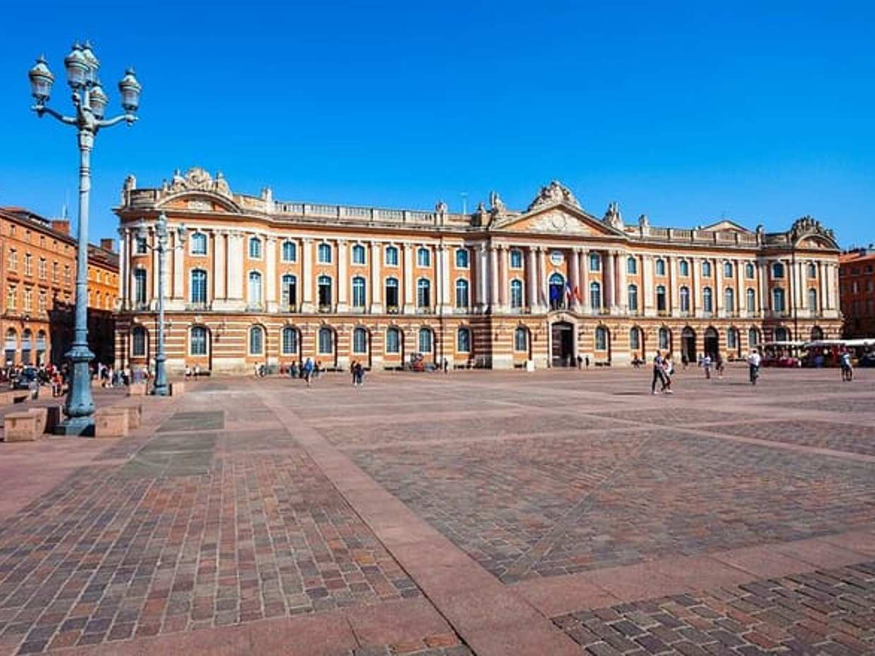 Toulouse Old Town Treasure Exploration Game and Tour in France, photo 5