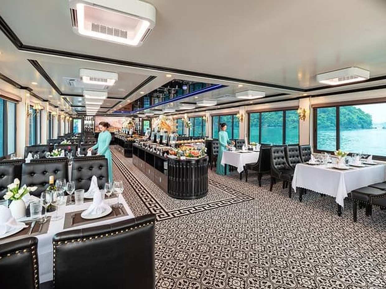 Ha Long Bay 5-Star Sonata Cruise: Buffet, Jacuzzi & Kayaking, photo 2