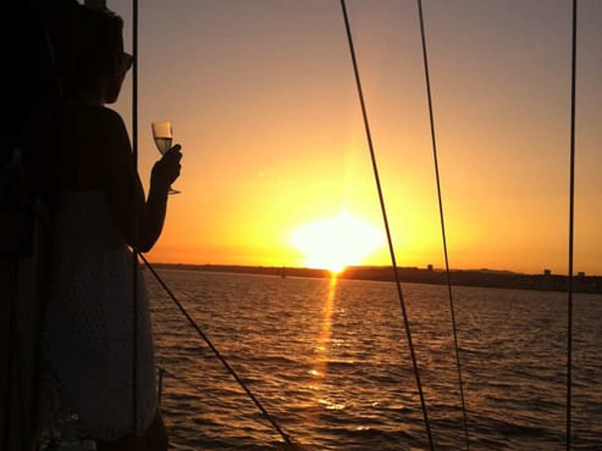 Cascais Luxuriöse Romantische 2-stündige Privatkreuzfahrt mit Sekt in Portugal