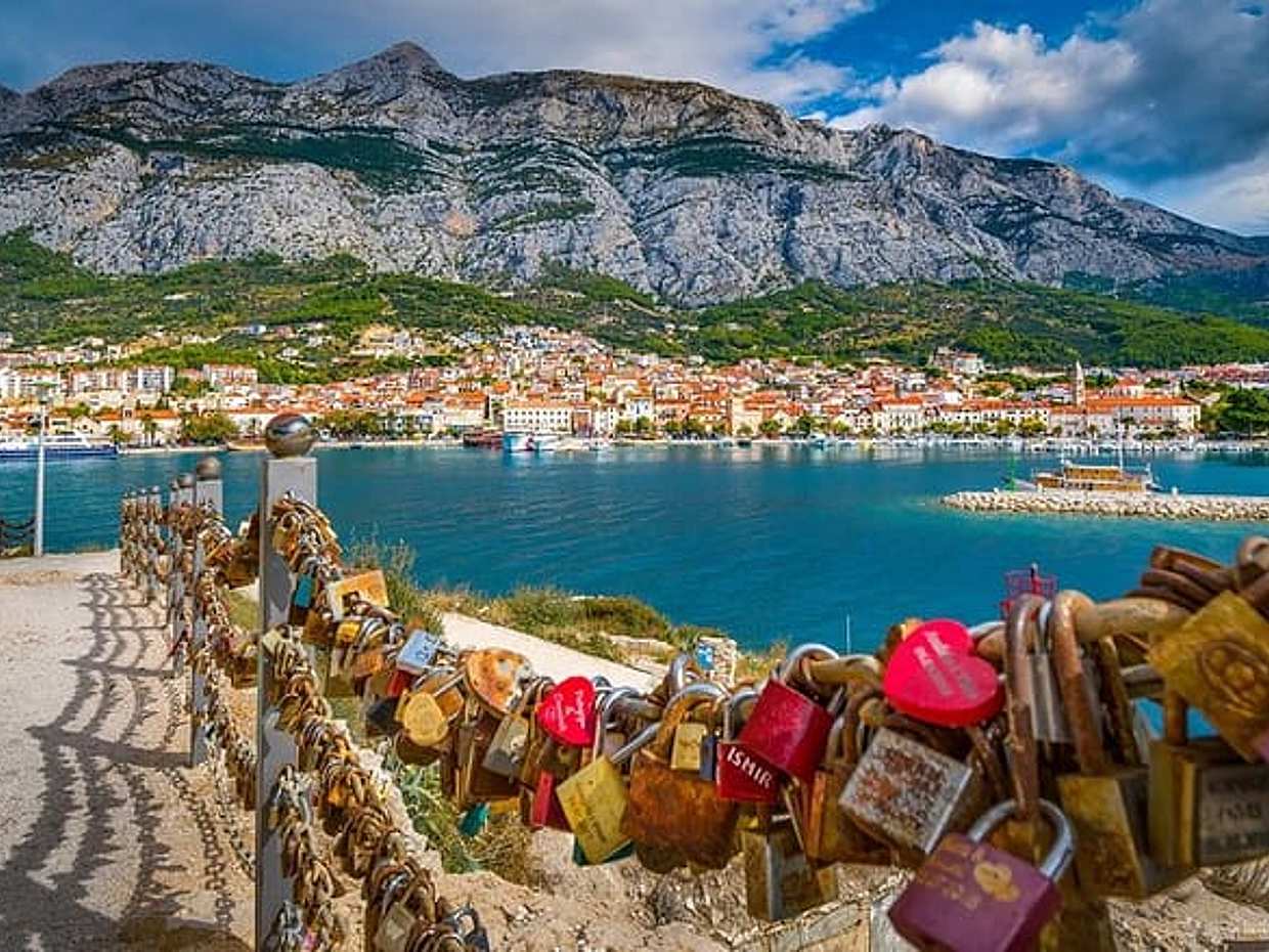Private Transfer from Dubrovnik to Makarska with 2h Sightseeing, local driver, photo 2