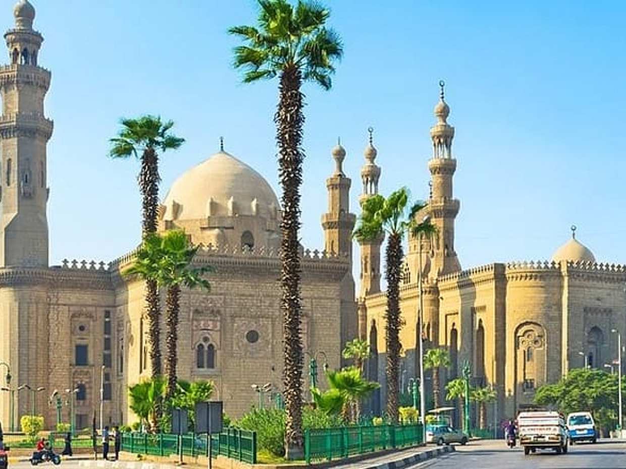 Private Full Day Tour of Islamic and Coptic Cairo with Lunch