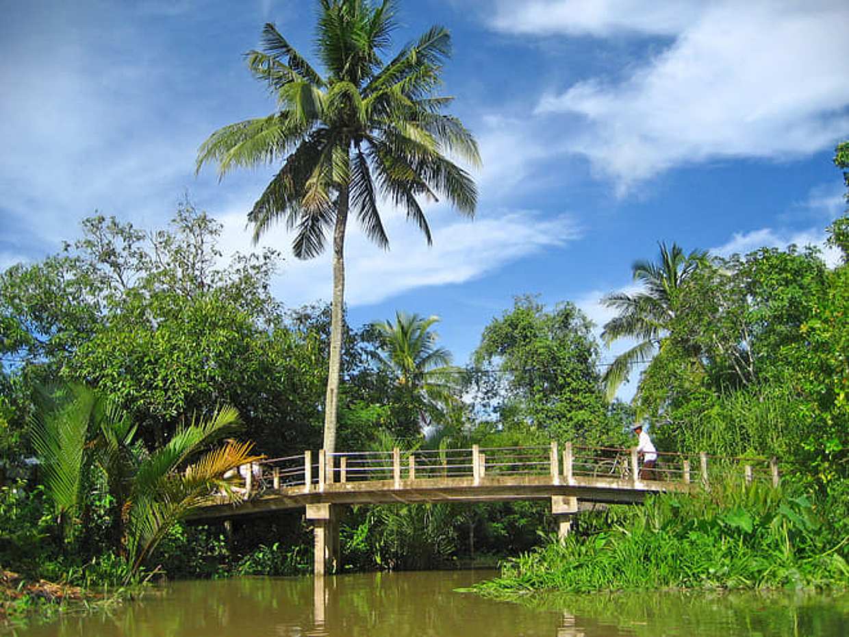 2 Days 1 Night Discover Mekong Delta Visiting Floating Market Group Tour, photo 2