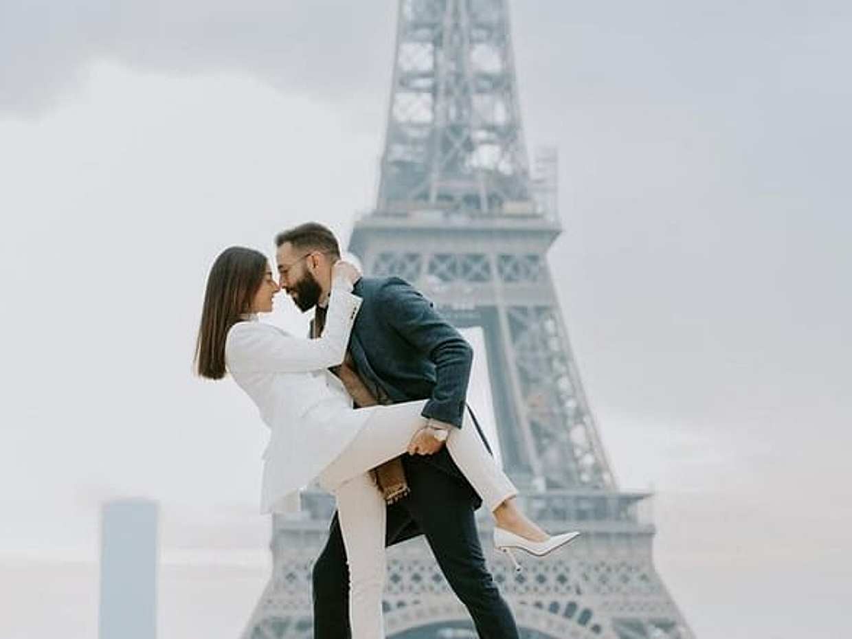 Private Dinner at Eiffel Hotel Pick Up Photoshoot Seine Cruise, photo 4