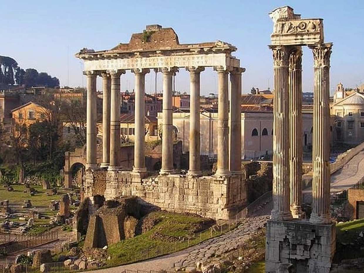 Small Group Colosseum, Roman Forum and Palatine Hill Guided Tour in Italy, Rome, photo 4