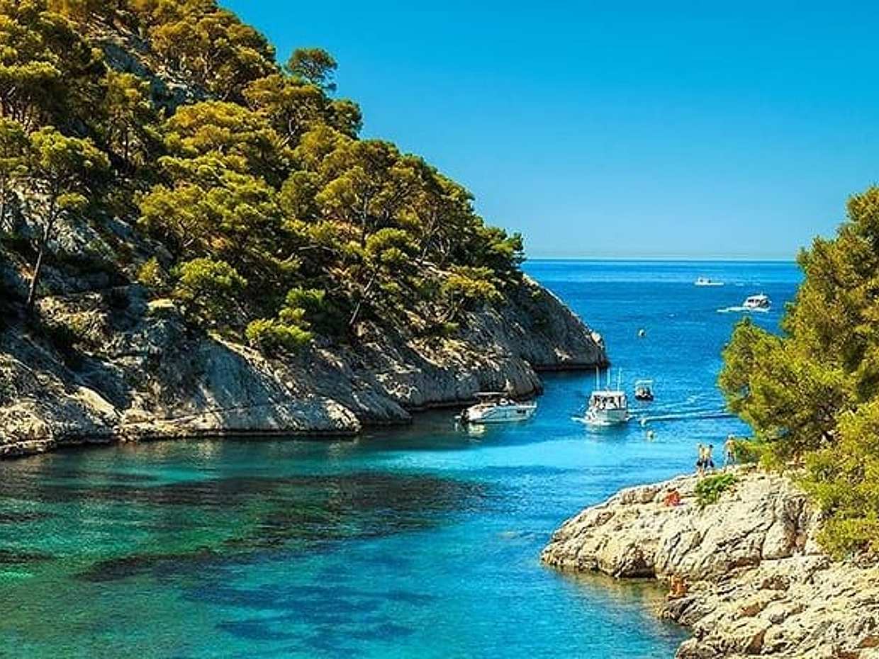 Calanques of Cassis, Aix-en-Provence & Wine Tasting Private Tour