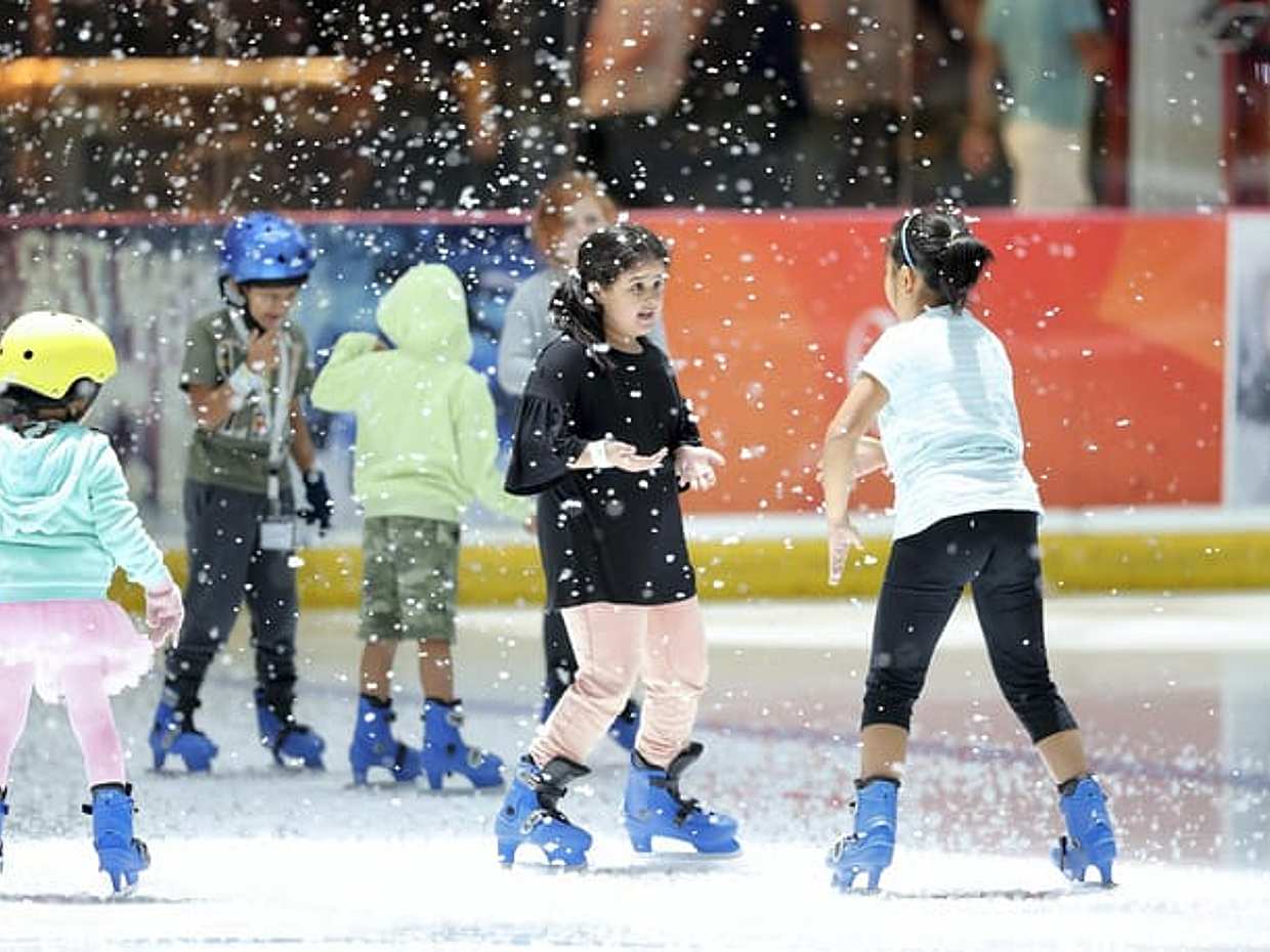 Dubai Mall Ice Rink Vstupenka ve Spojených arabských emirátech, photo 3