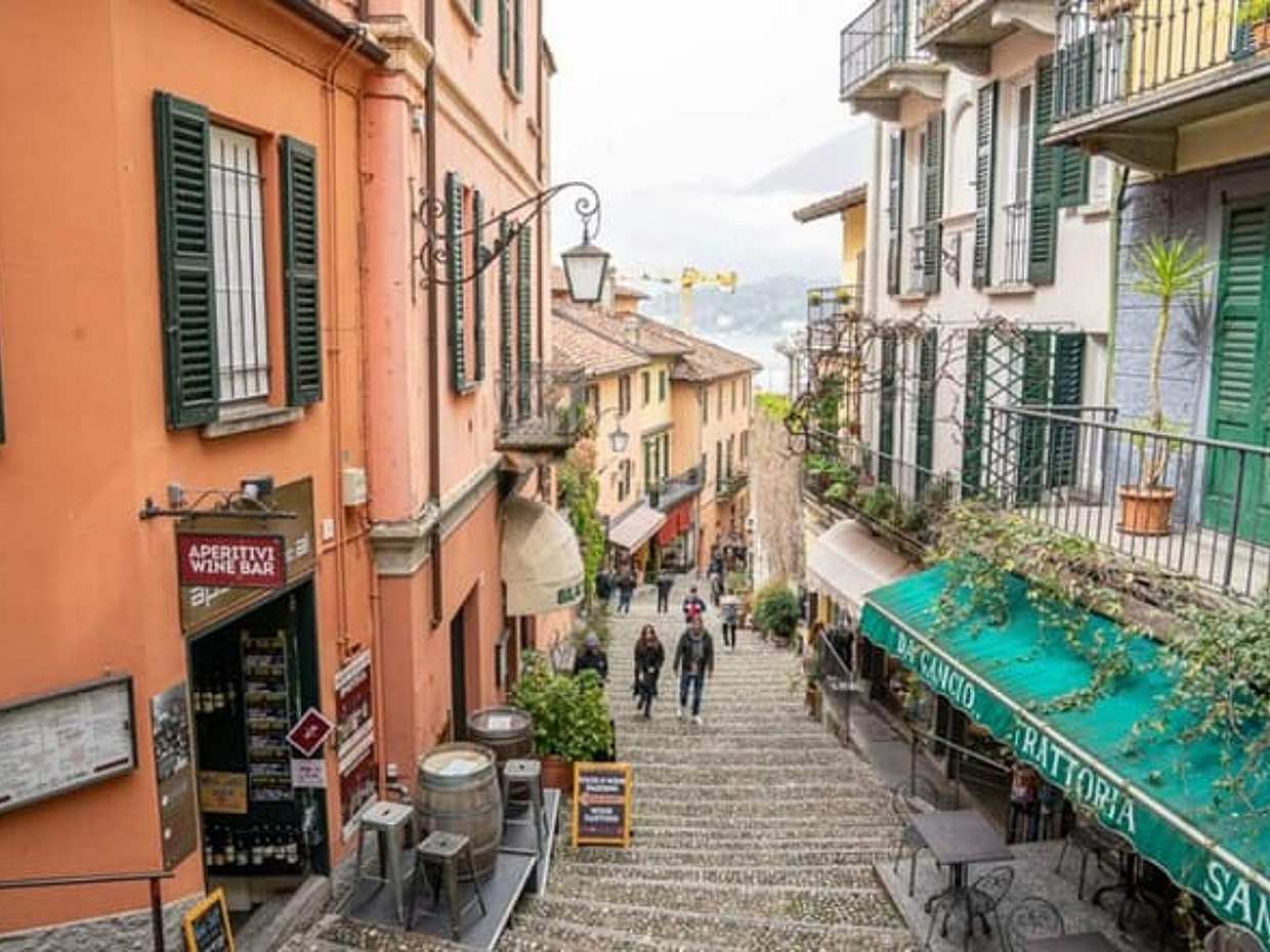 Lake Como: Boat Tour to Varenna with Wine Tasting and Scenic Views, photo 5