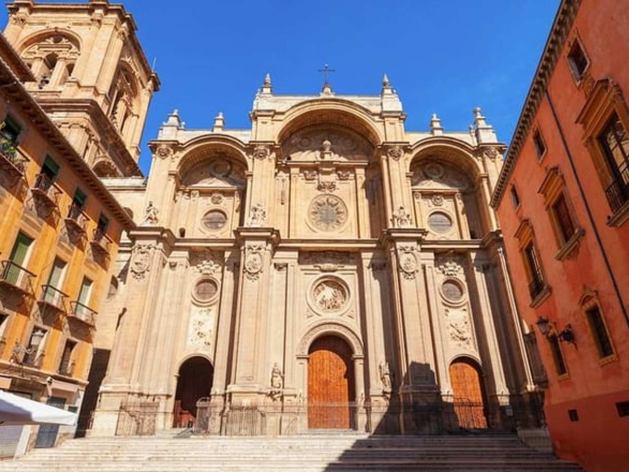 Granada Scavenger Hunt & Highlights Self-Guided Walking Tour, photo 3