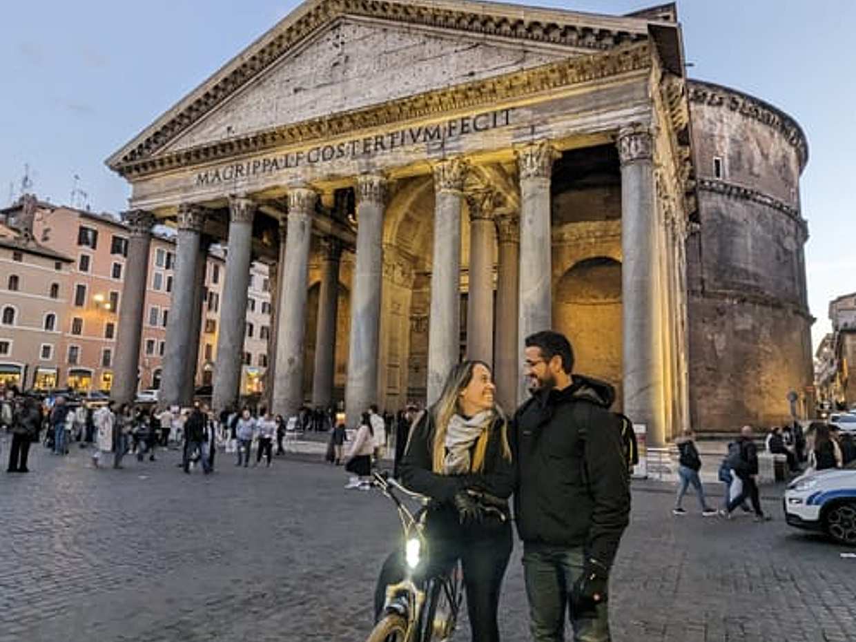 Rome at sunset is magic on two wheels, photo 4