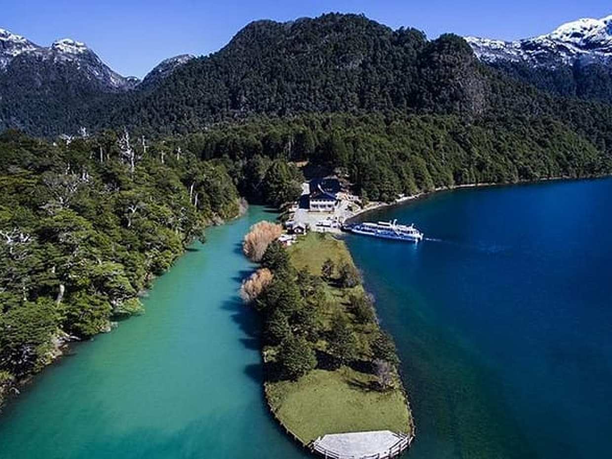 "Puerto Blest - Cataratas de los Cántaros en Lago Frías, Argentinië"