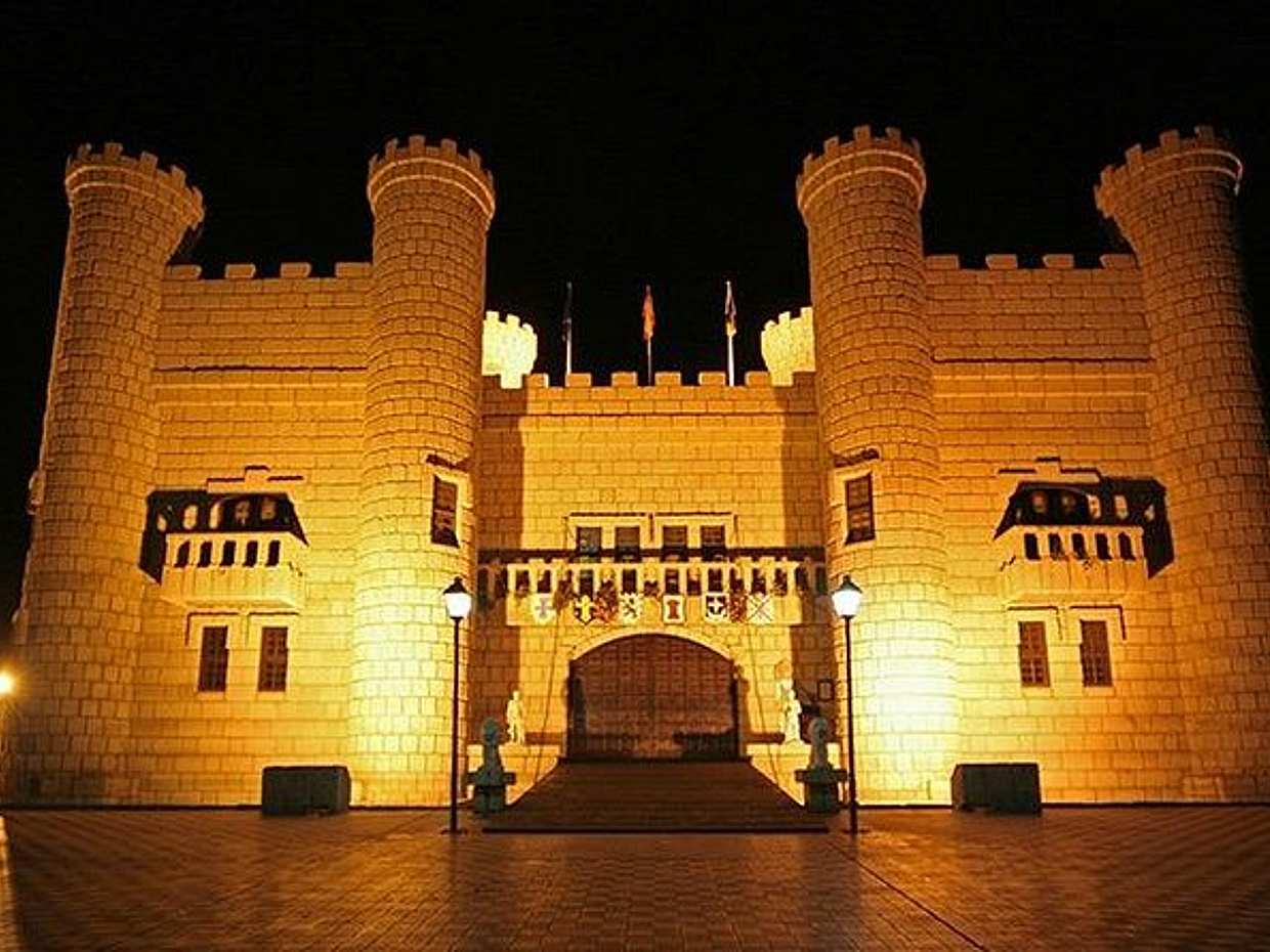 Show y cena medieval en el Castillo San Miguel con traslado en España, Castillo de San Miguel., photo 3