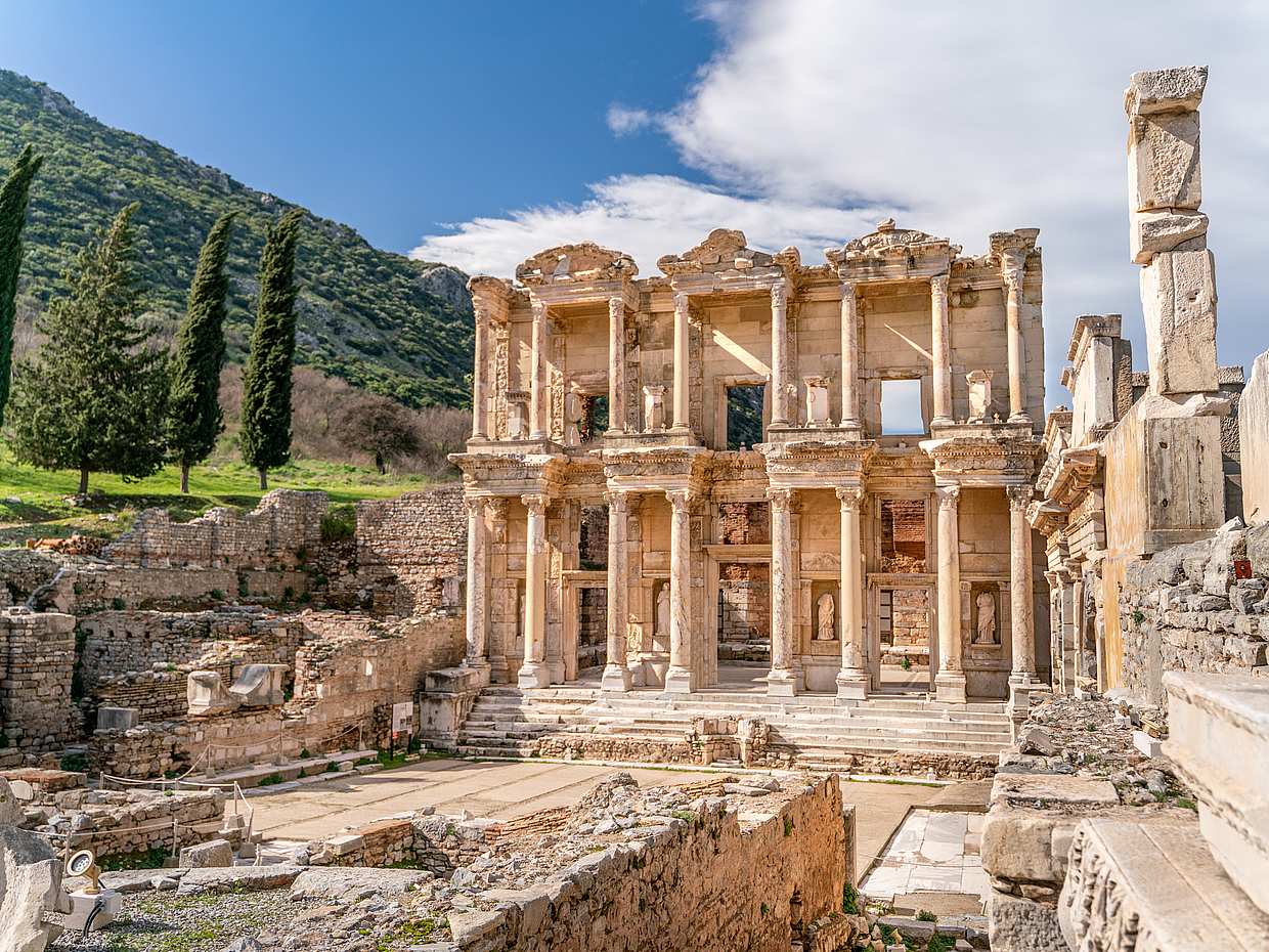 Daily Ephesus Tour from Istanbul with the House of Virgin Mary, Türkiye