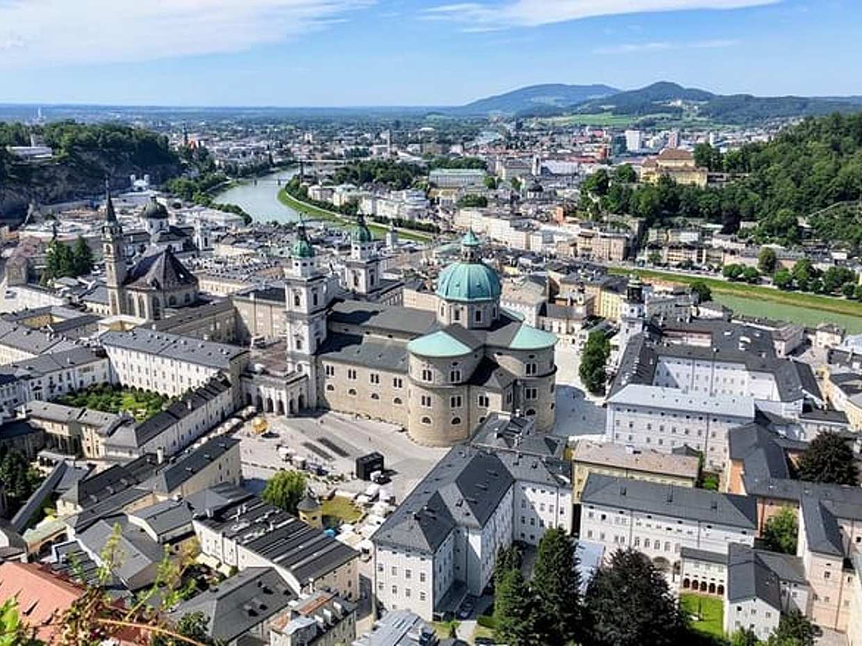 Private Scenic Transfer from Prague to Salzburg with 4h of Sightseeing, photo 3