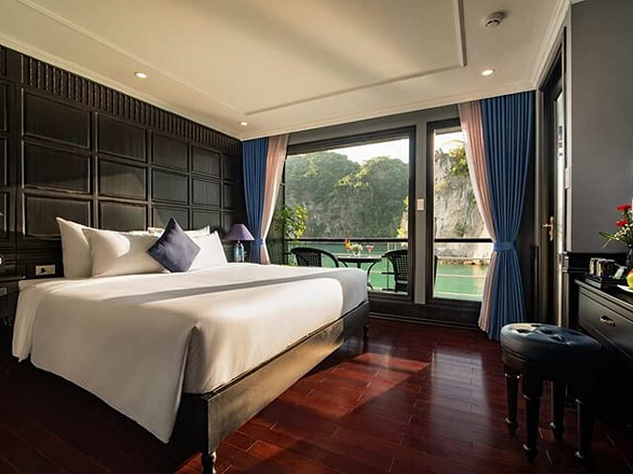 Rosy Cruise 3 Days Explore Halong Bay Lan Ha Bay Private Balcony, photo 5