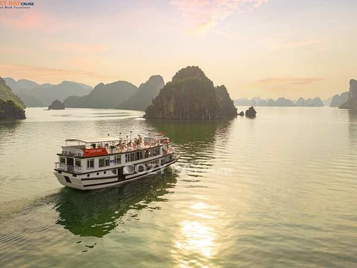 Cozy Bay Cruises - Best Boutique Cruise in Halong Bay 2D/1N Tour
