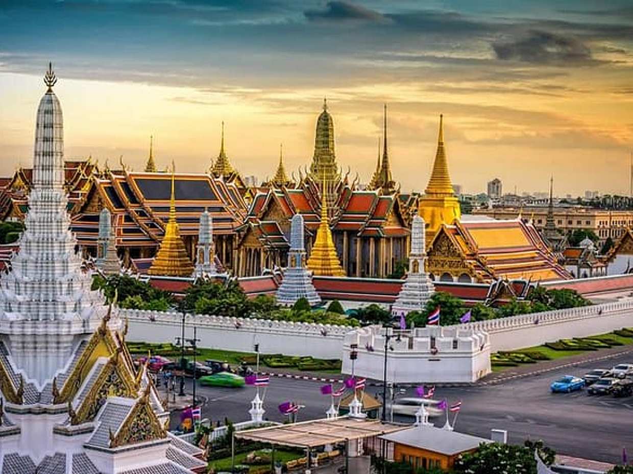 Grand Palace & Thonburi Canals Morning Tour Experience