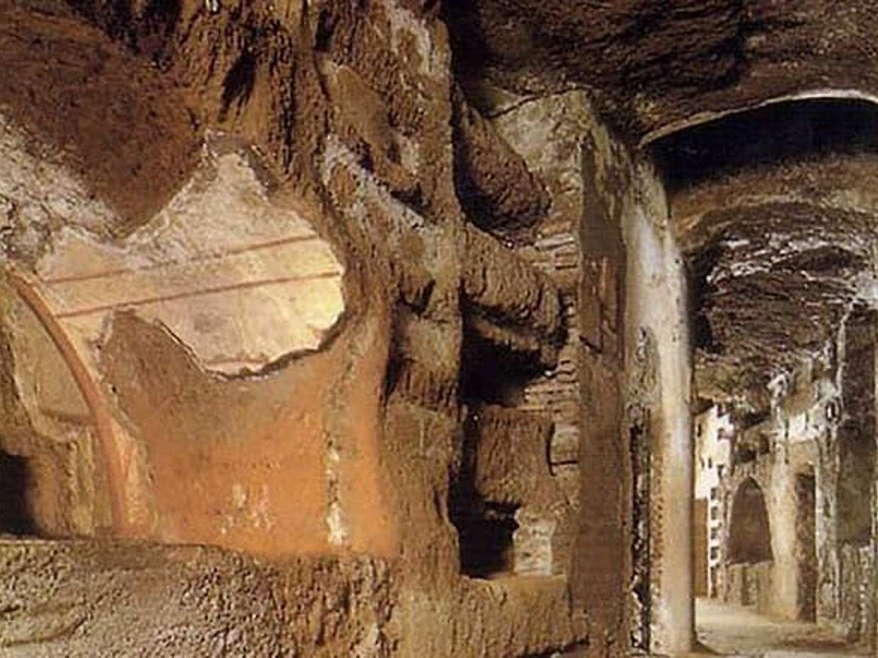 Rome in 2 Days: Colosseum, Vatican Museum, Underground Catacomb Tour, photo 3