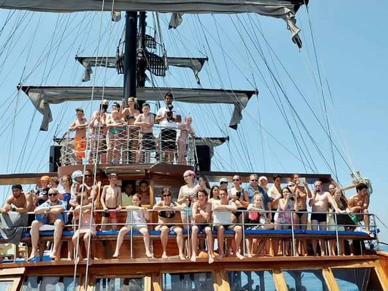 All Inclusive Catamaran Yacht Tour with Lunch and Soft Drinks in Turkey, Alanya
