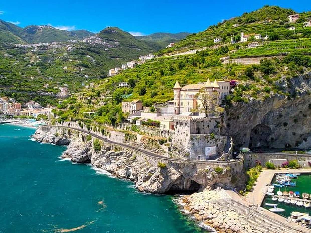 Private day trip from Naples to Maiori and Minori, local driver in Italy, Napoli