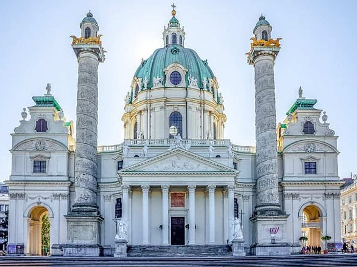 Private Tour from Vienna to Salzburg and Back in English in Austria, photo 2
