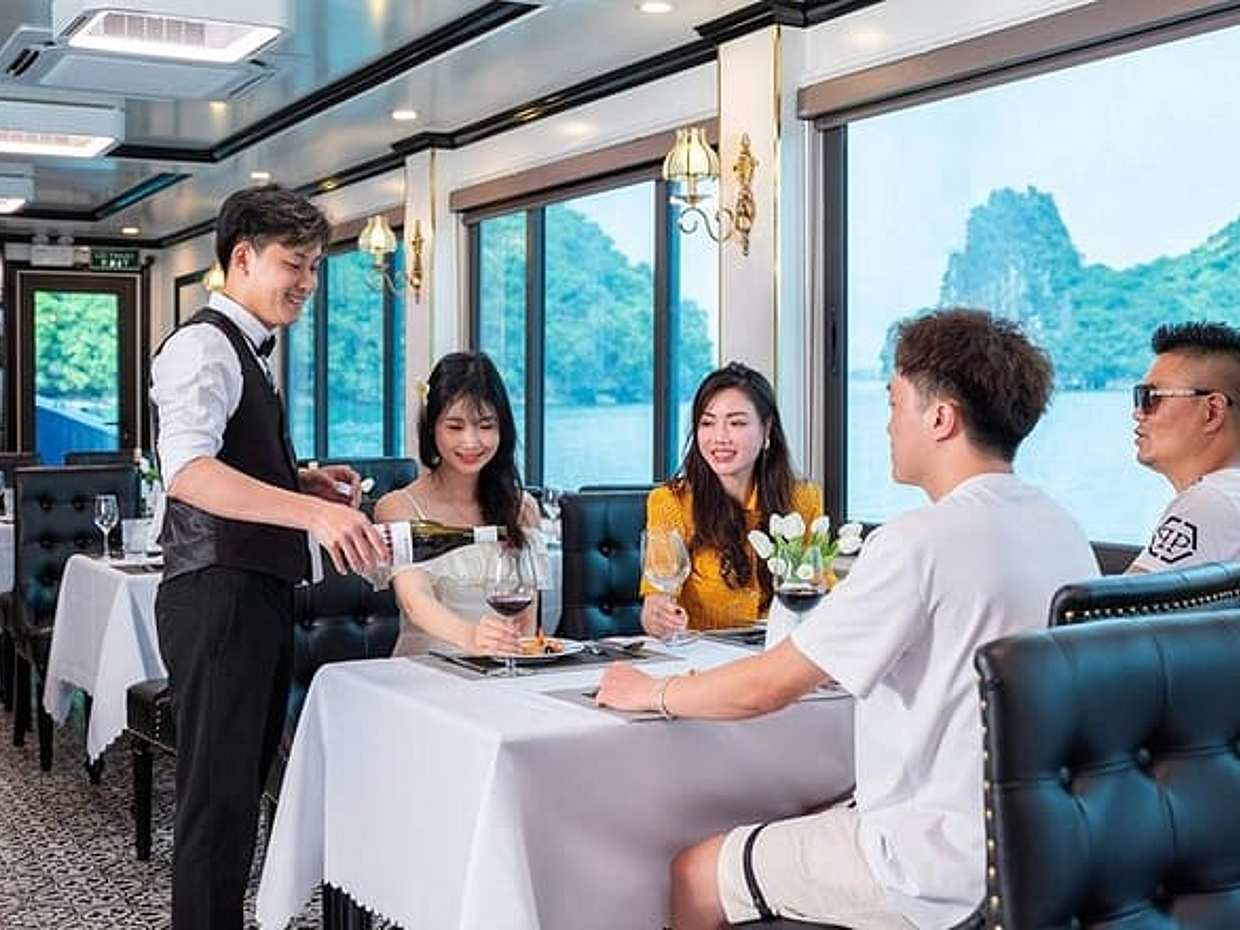 Ha Noi: Ha Long Bay 5 Star Cruise with Live Music & Buffet Lunch, photo 3