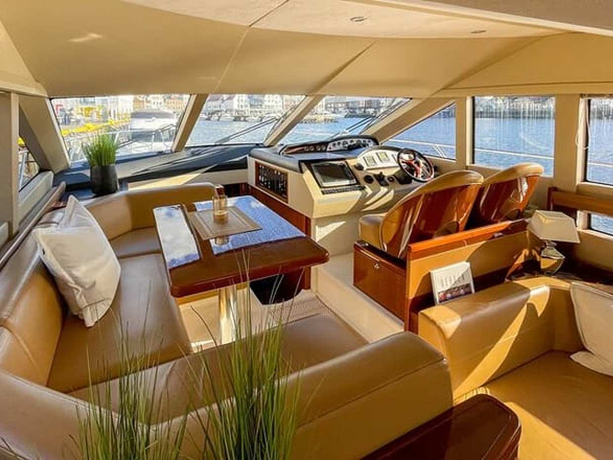Private yacht evening cruise in Bergen, including champagne, photo 4