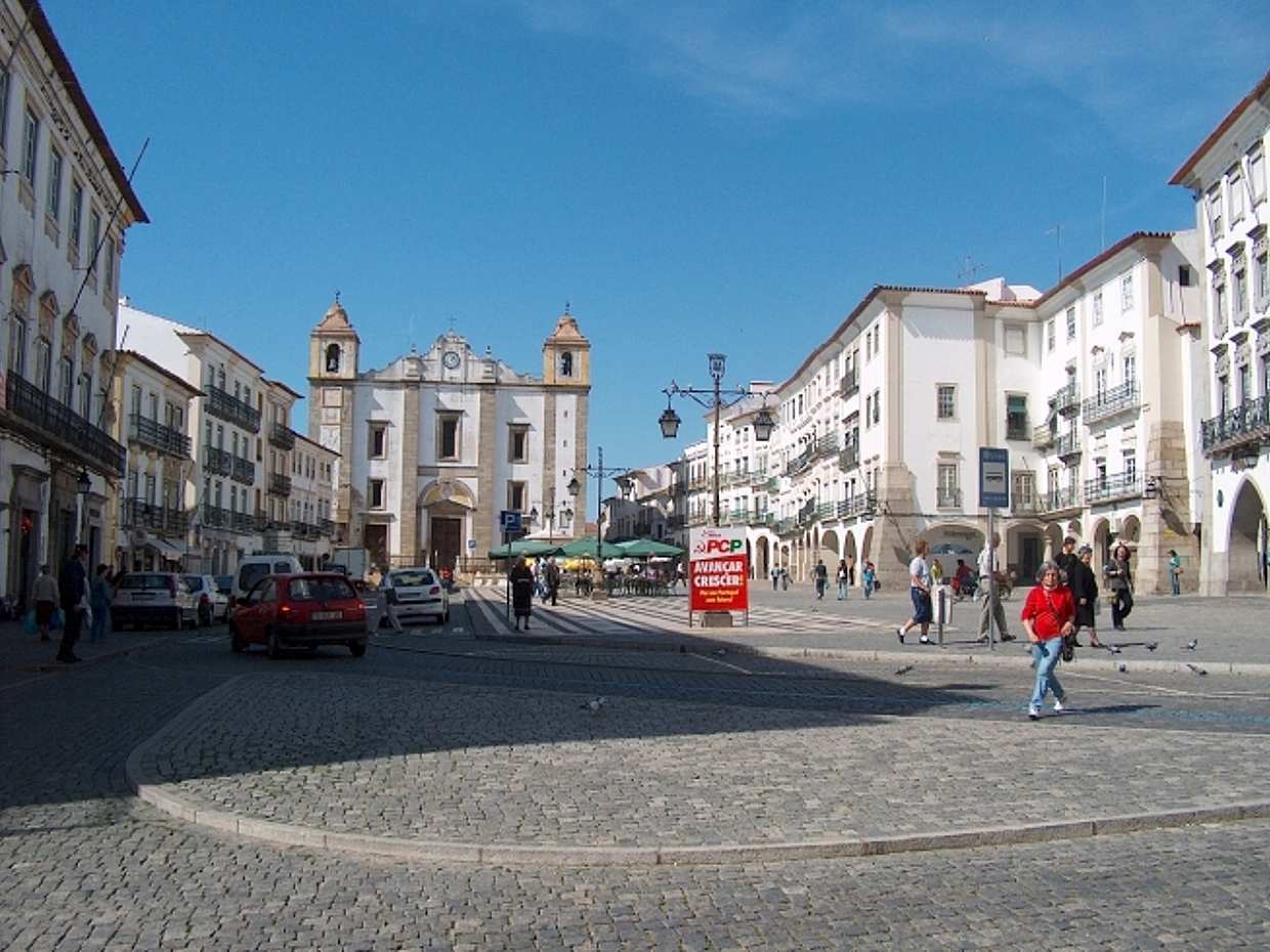 Evora Highlights Walking Tour in Portugal, photo 4