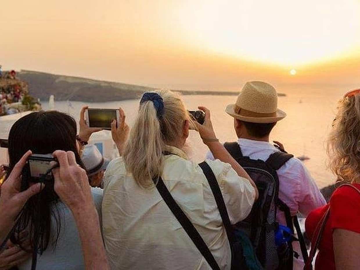 Cave - Visite du coucher de soleil à Oia Cave en Grèce, Théra, photo 3