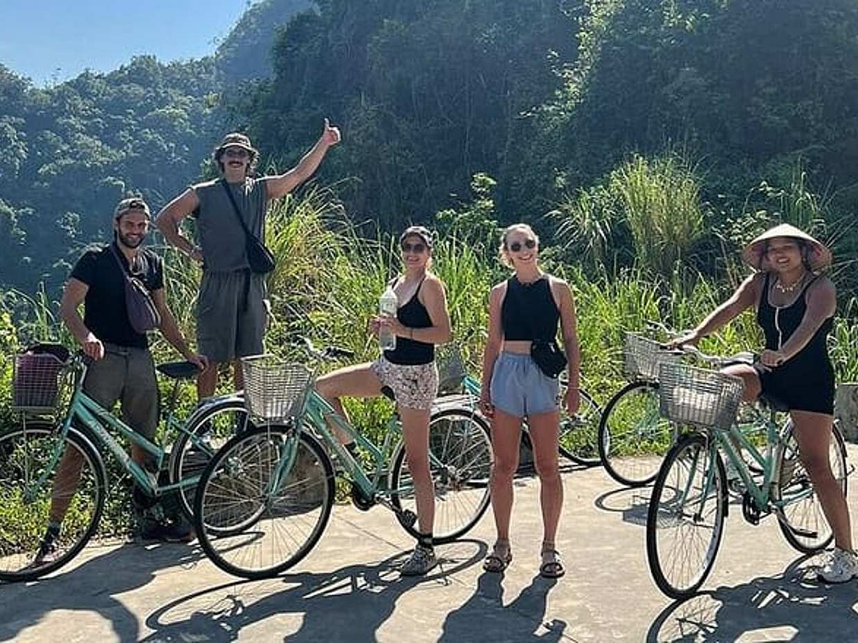 Cat Ba: Full-Day Trekking Cat Ba National Park & Viet Hai Village in Vietnam, Ha Long, photo 3