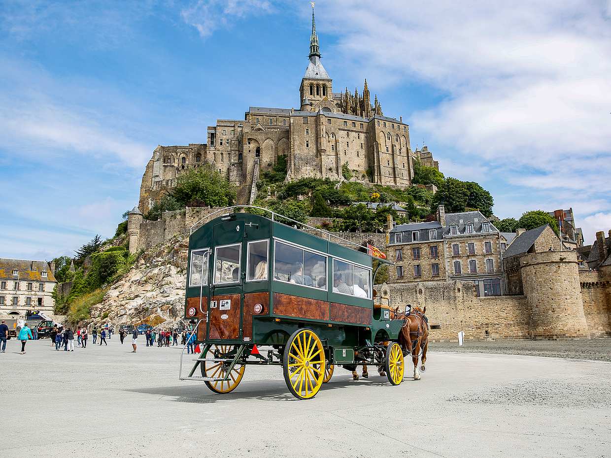 Guided Mont Saint-Michel Trip from Paris with Calvados Tasting, France