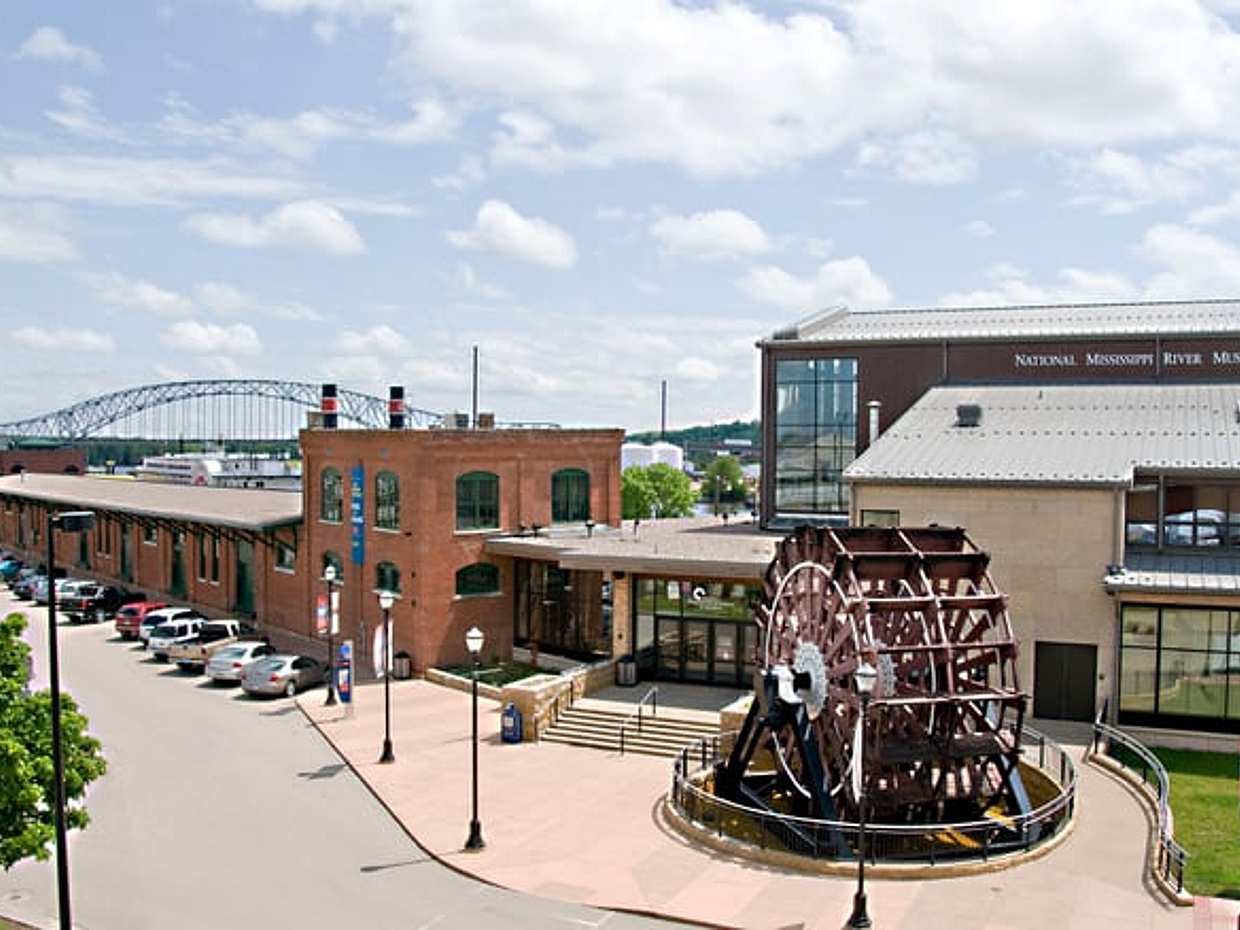 Dubuque: City of Spies, photo 5