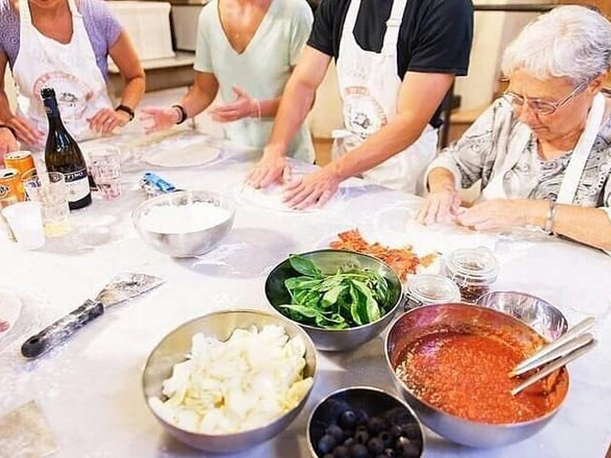 Pizza and Gelato Cooking Class in Milan - Small Group Only, photo 3