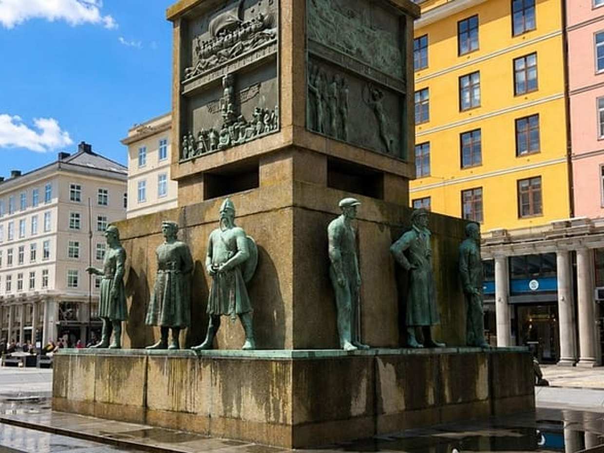 Bergen Scavenger Hunt & Highlights Self-Guided Walking Tour, photo 5
