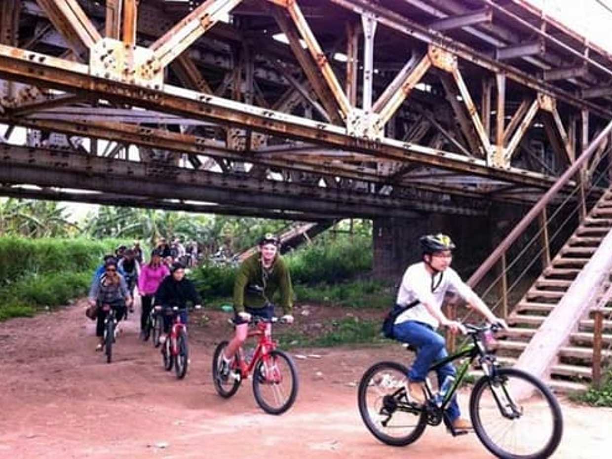 AMAZING BIKING TOUR AROUND HANOI CITY AND COUNTRYSIDE WITH LOCAL GUIDE, photo 2