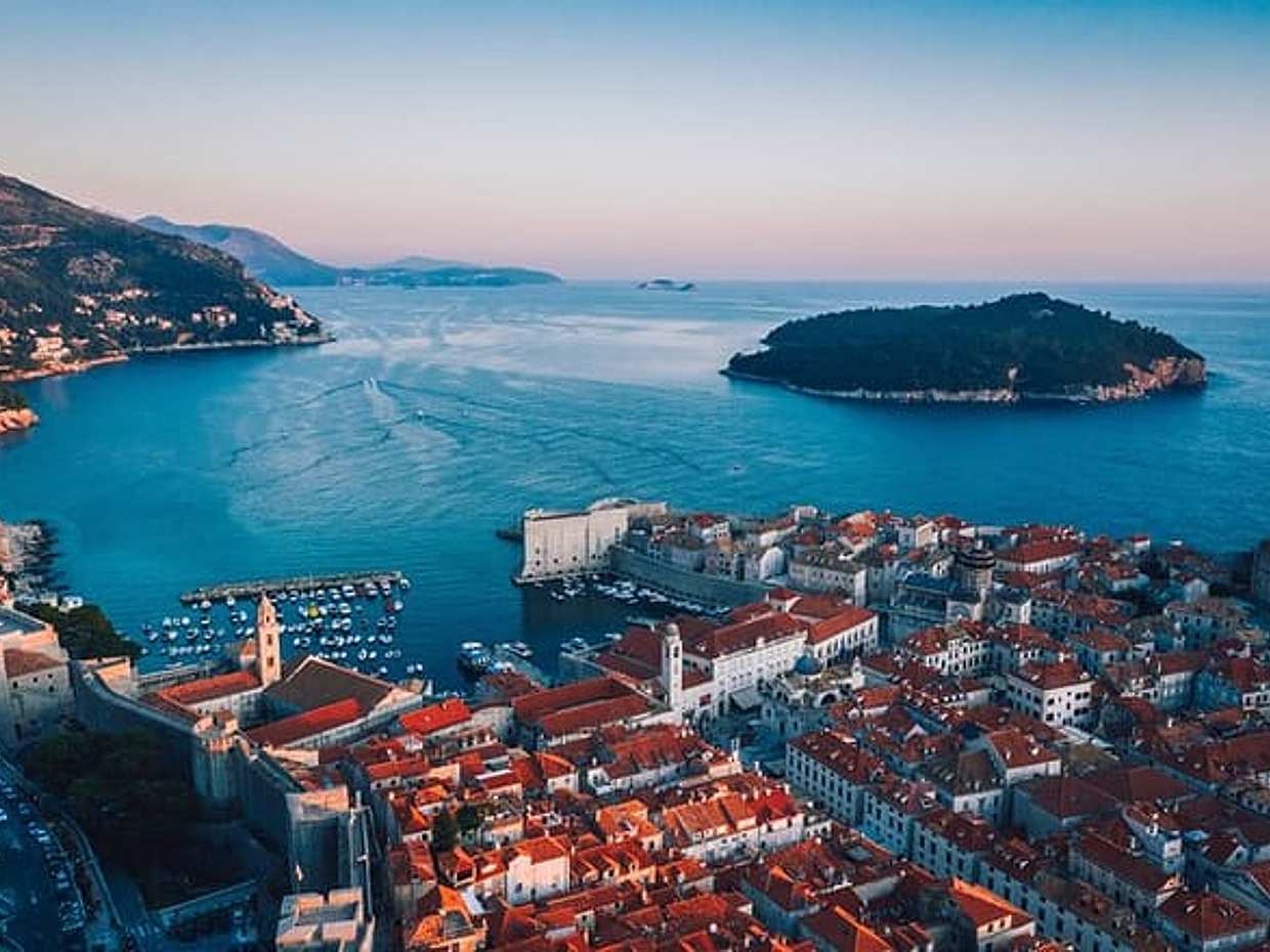 Soukromý přímý transfer ze Splitu do Dubrovníku, místní řidič v Chorvatsku