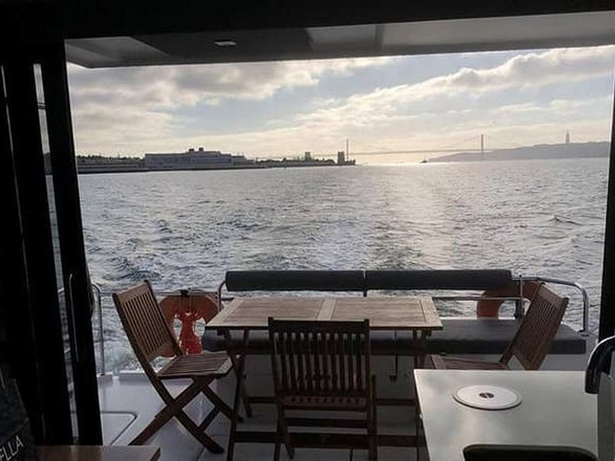 Motor catamaran up to 18 people in Lisbon in Portugal, photo 4