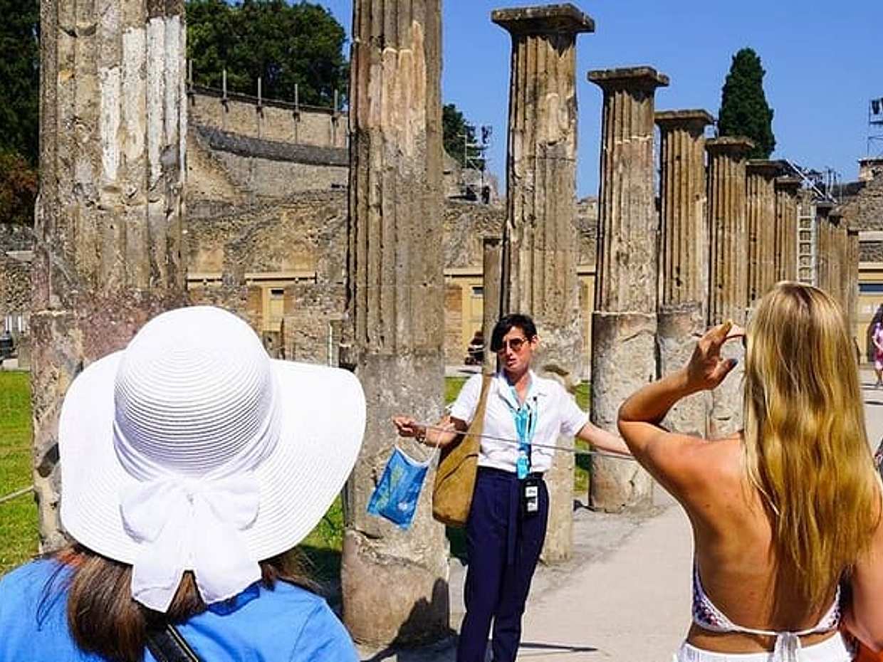 Tour in the Archaeological Park of Pompeii from Naples, photo 4