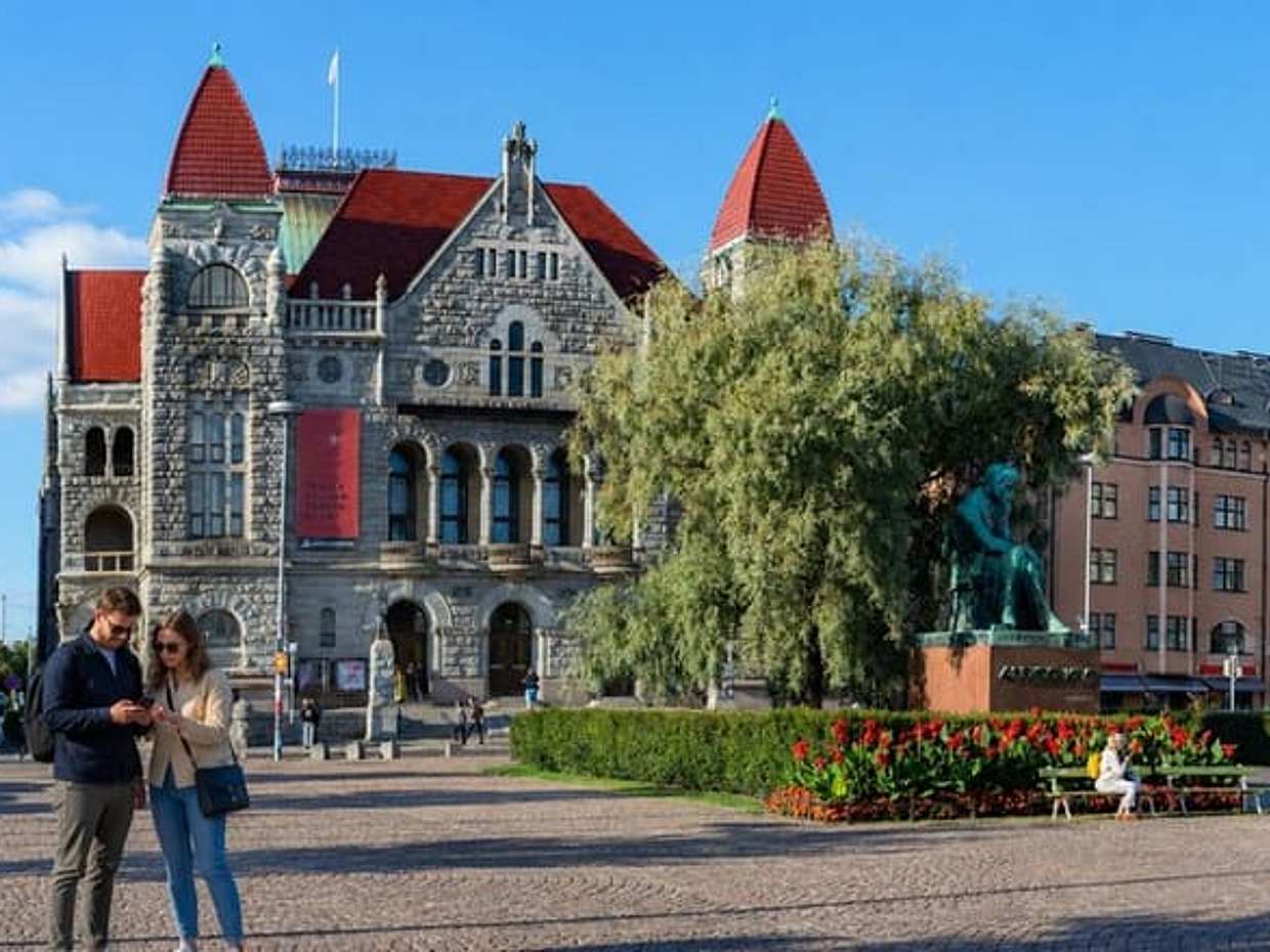 Helsinki Scavenger Hunt & Highlights Self-Guided Walking Tour in Finland, photo 5