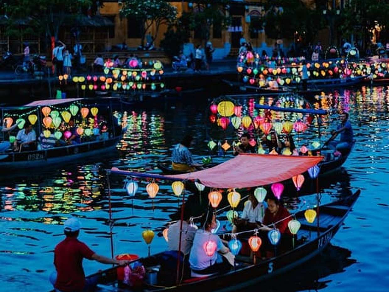 Full-day visit Marble Mountain - Hoian City tour (Joining tour)